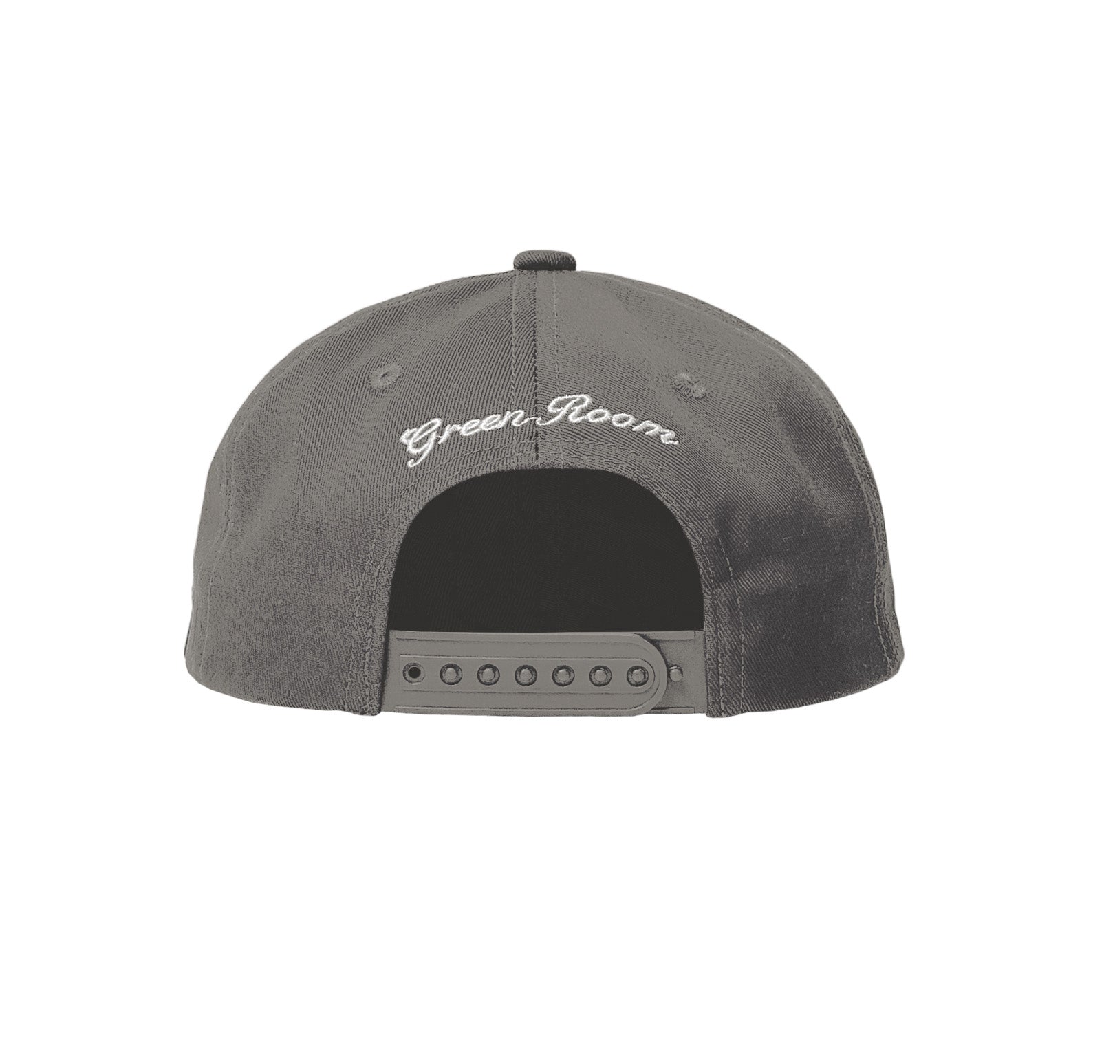 Rückseite der grauen Cap mit verstellbarem Snapback-Verschluss in passendem Grauton. Oberhalb der Öffnung ist in weißer Stickerei „Green Room“ in geschwungener Schrift zu lesen.